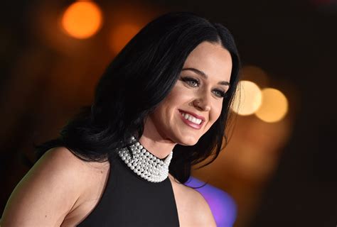 katy perry height|Katy Perry Height, Age, Family, Biography »。